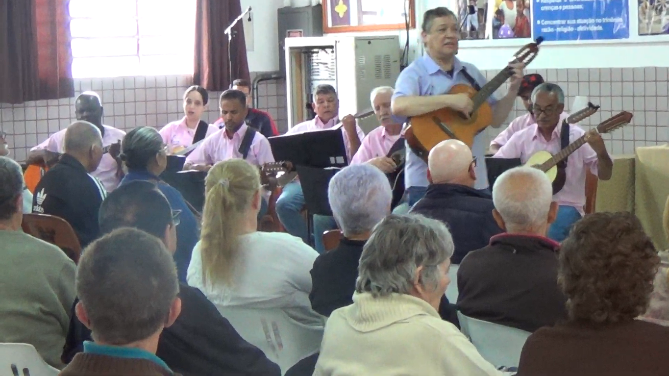 Orquestra Volpi durante apresentação do Concerto de Natal