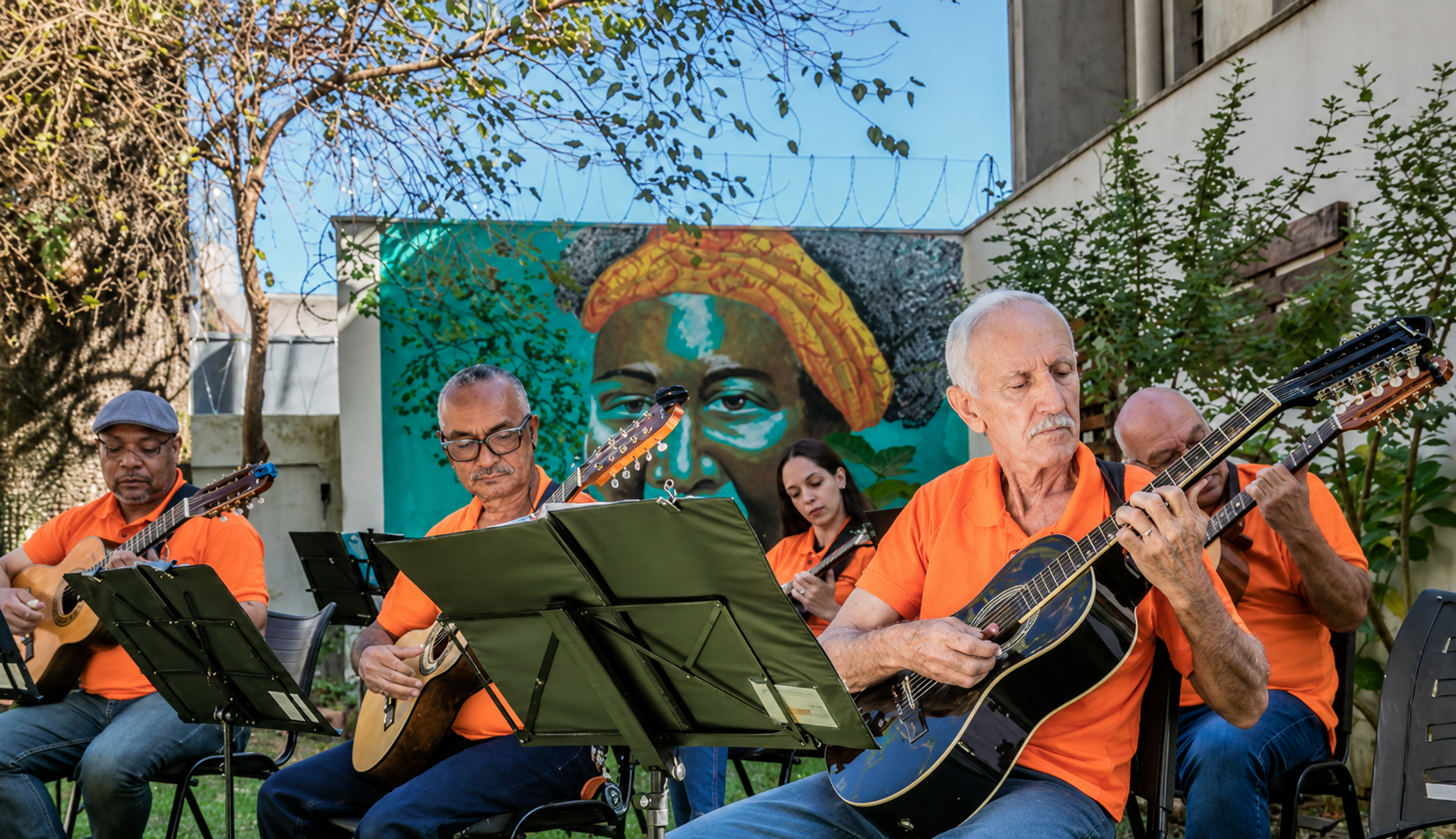Orquestra Volpi durante apresentação do show Pare e Ouça